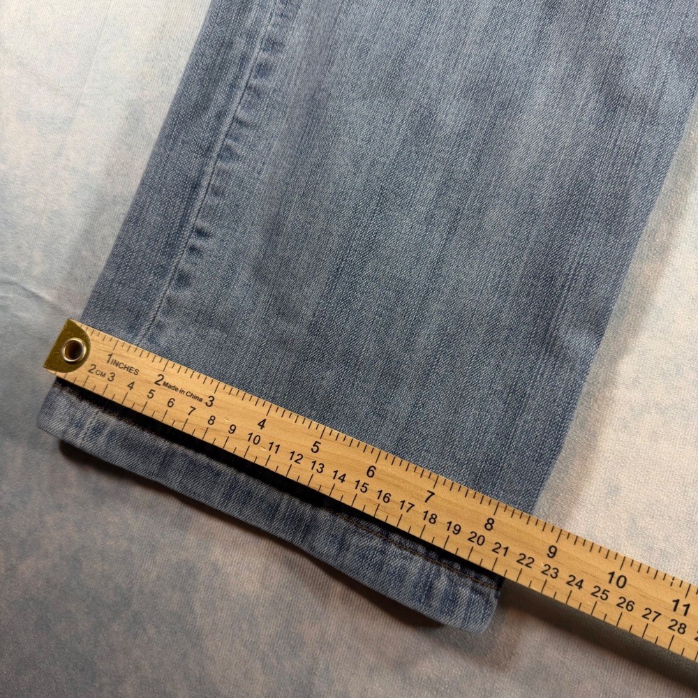 Duluth Ballroom Double Flex Jeans Mens 38x30 Light Wash Excellent Relaxed Fit - Picture 8 of 11